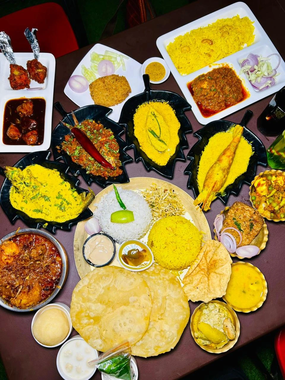 Authentic Bengali food spread at Tarangini Restaurant